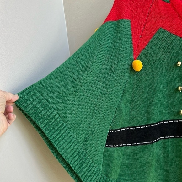 Christmas Elf Knit Poncho Size S/M - Picture 4 of 8